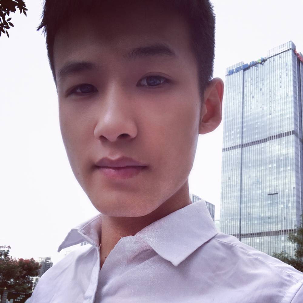 诗人宇的照片