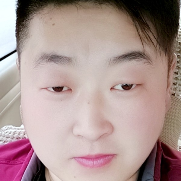 优雅凝眸的照片