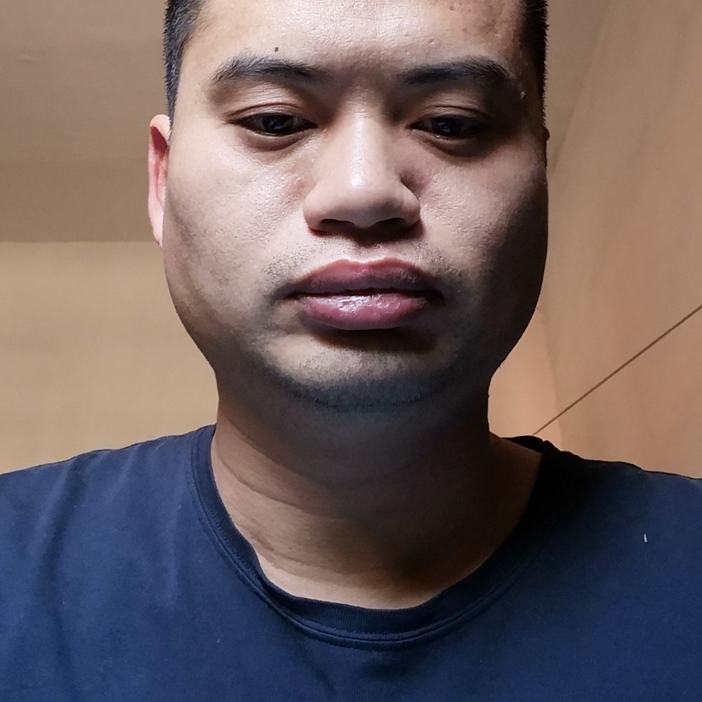 甜蜜蹙眉路灯的照片