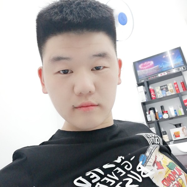 姚利飞的照片