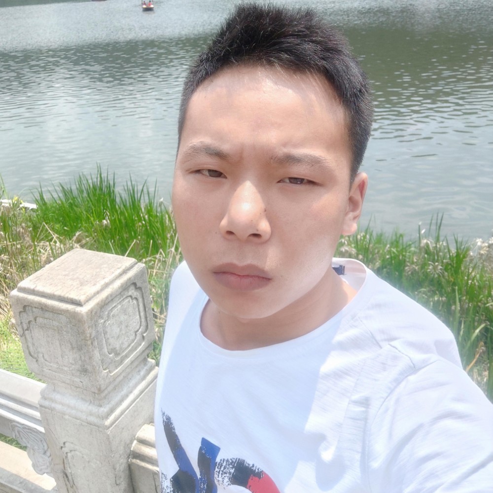 蓝天迎超级的照片