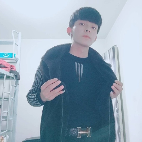 欠你的爱恋蓝天的照片