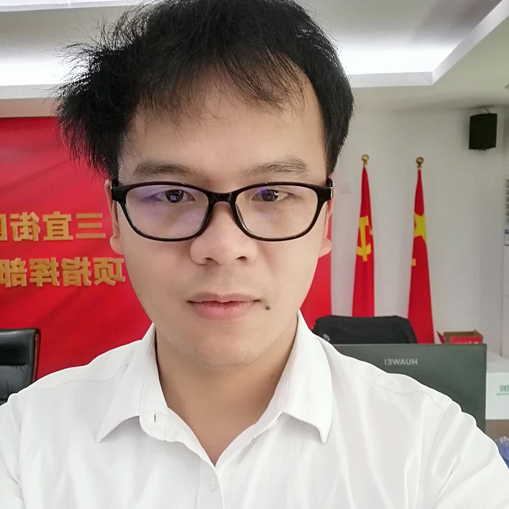 灵巧方眼睛的照片