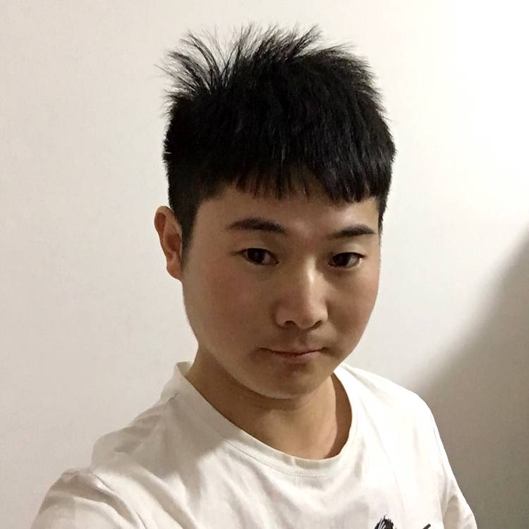 小少爷h的照片