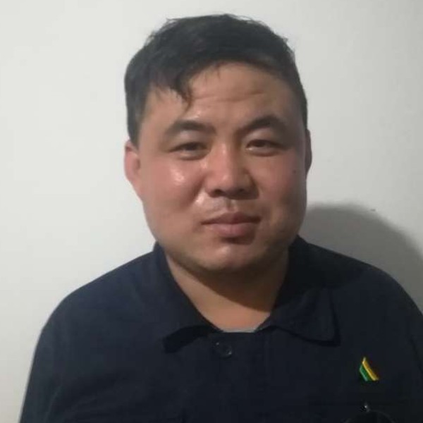 爱强的弱者的照片