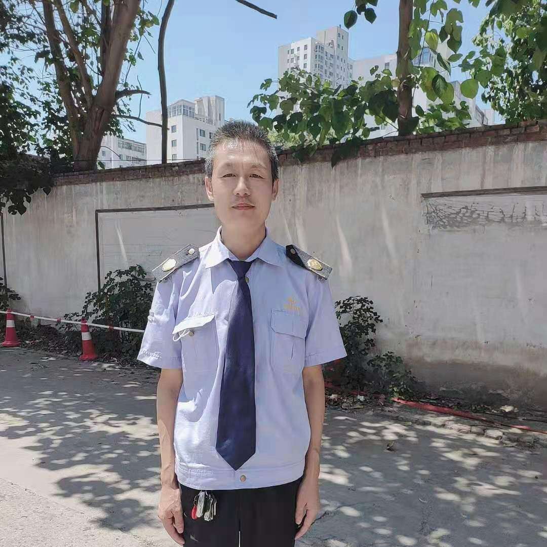 含蓄泪了青栀的照片