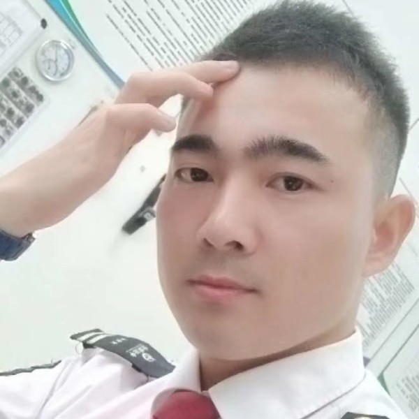 直率笑醉梦的照片