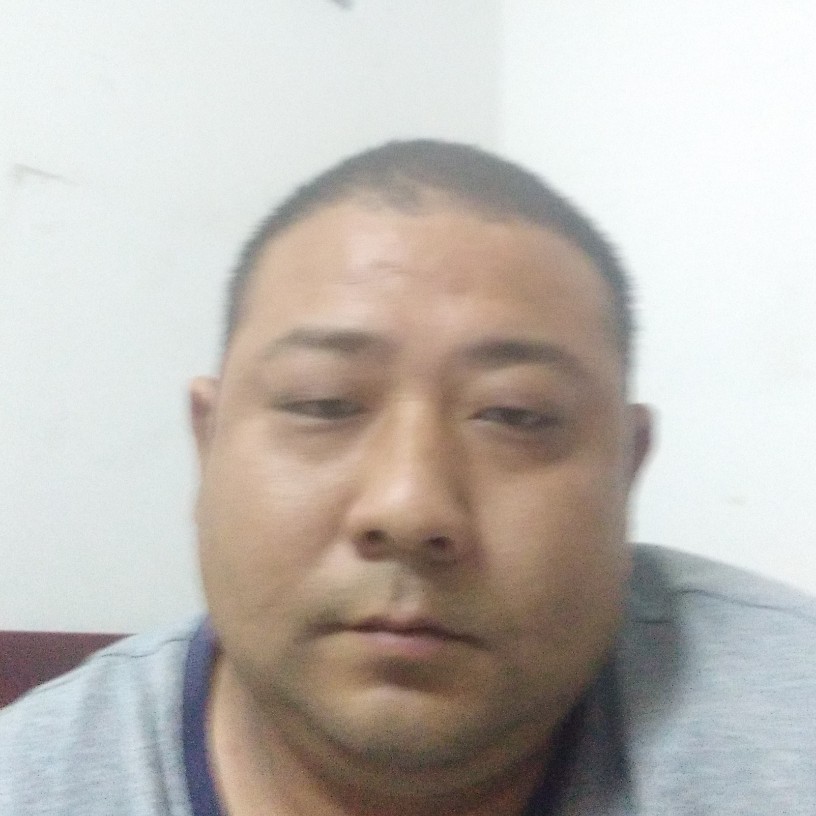 美女大家晚上好的照片