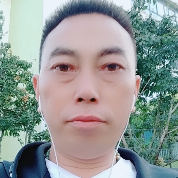 陈天亮的照片
