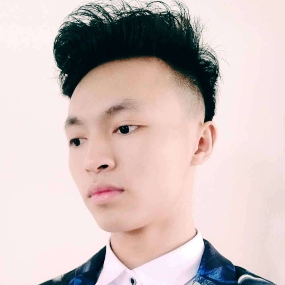 罗￥哥的照片