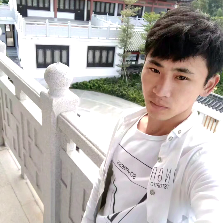 ？？峰的照片