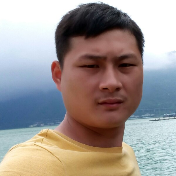 无聊逐风的照片