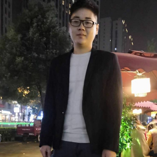 忐忑灯泡的照片
