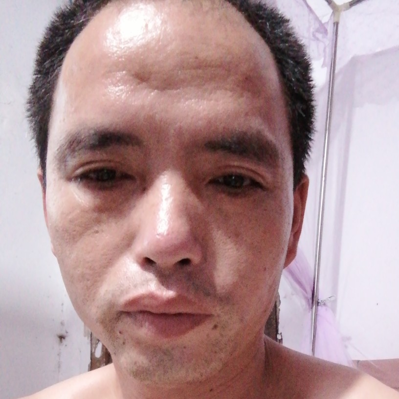 落寂演变方盒的照片