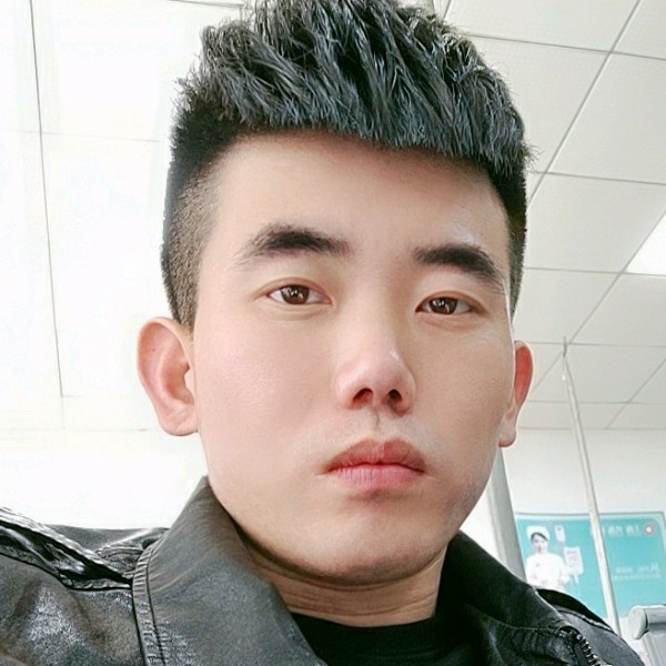 陈二甲的照片