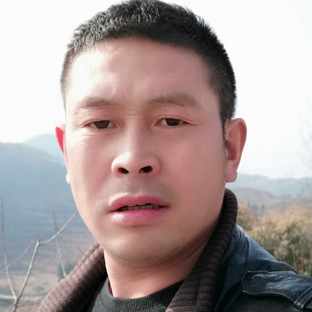 妩媚服饰的照片