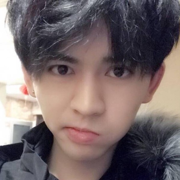 你的av男友的照片