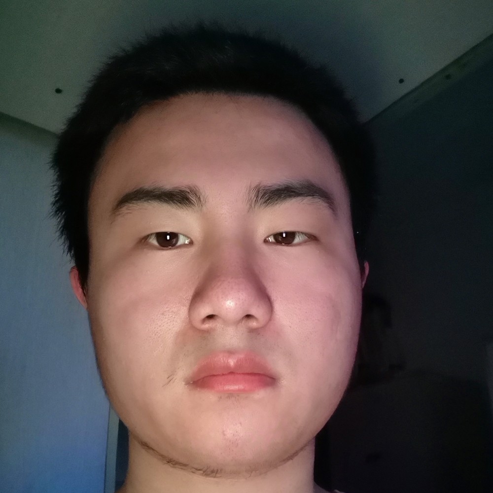 细腻打电话的照片
