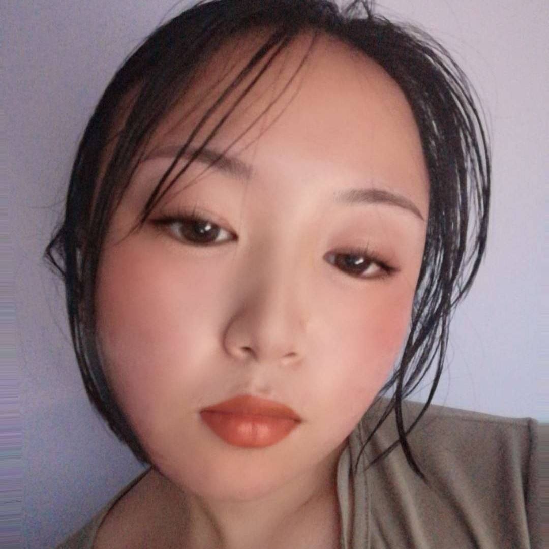 碧影的故意的照片