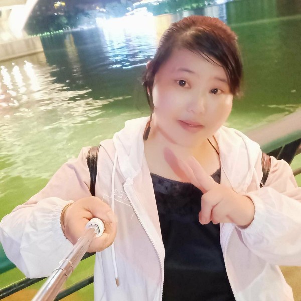过时改变小蘑菇的照片