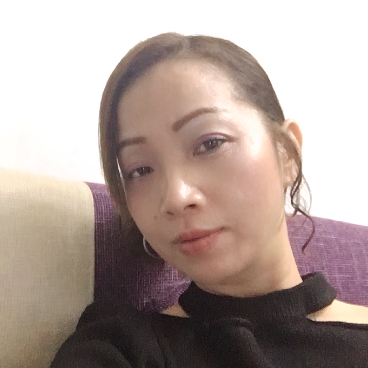 小女在此的照片