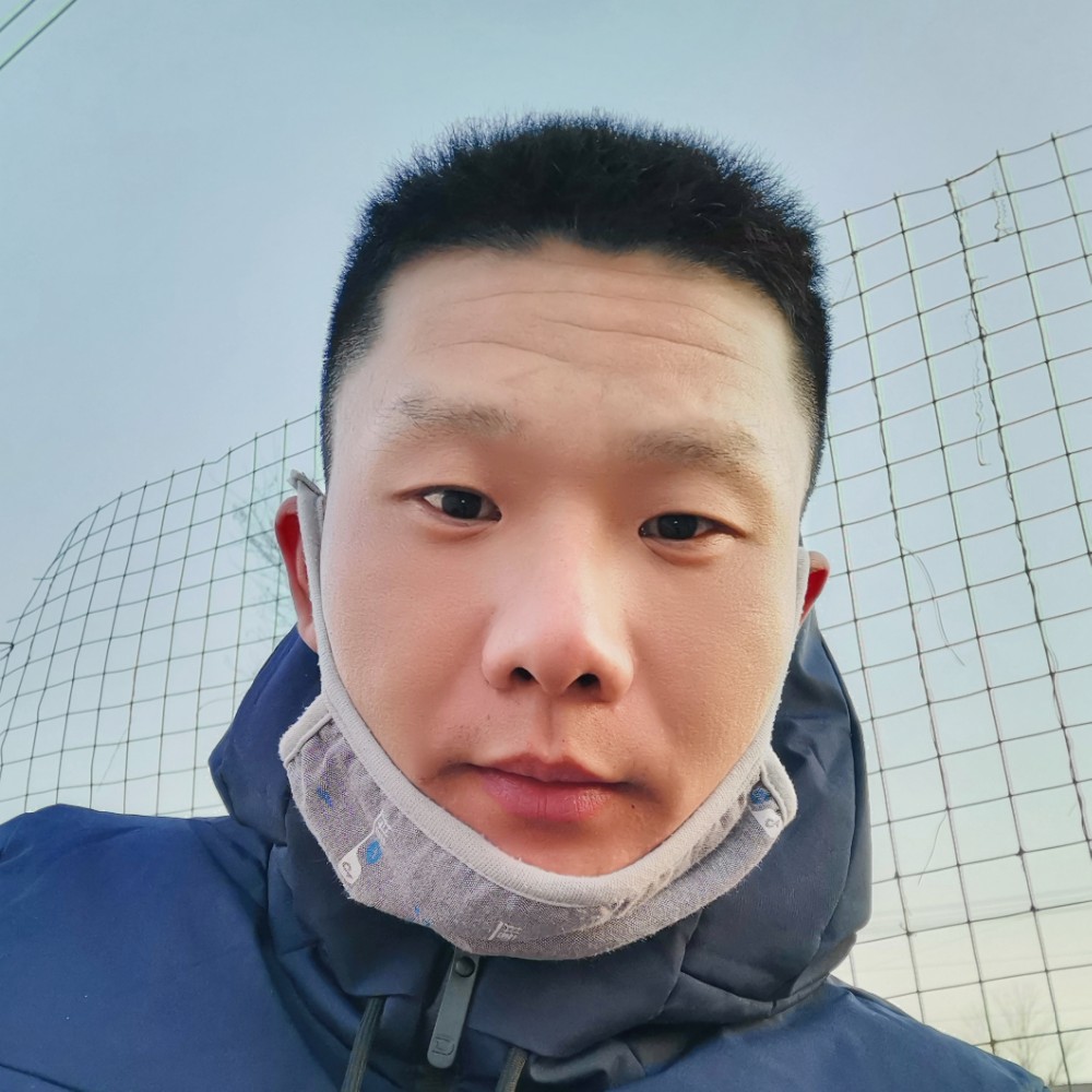 黄德伟的照片