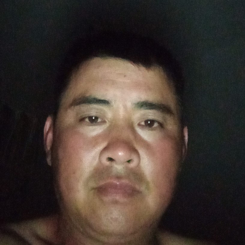酷炫漫步黑米的照片