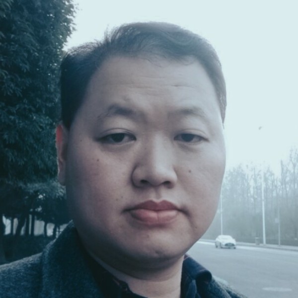 自由挽手如梦的照片