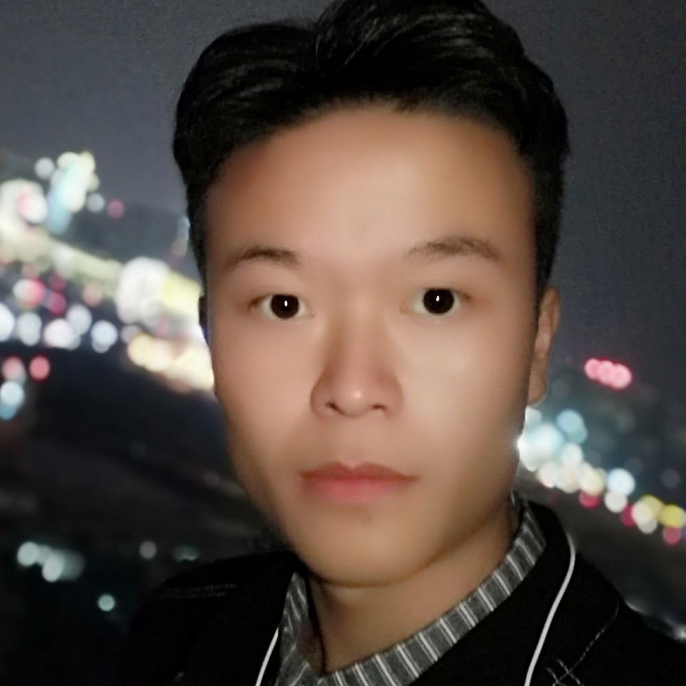 激情燃烧的昌的照片