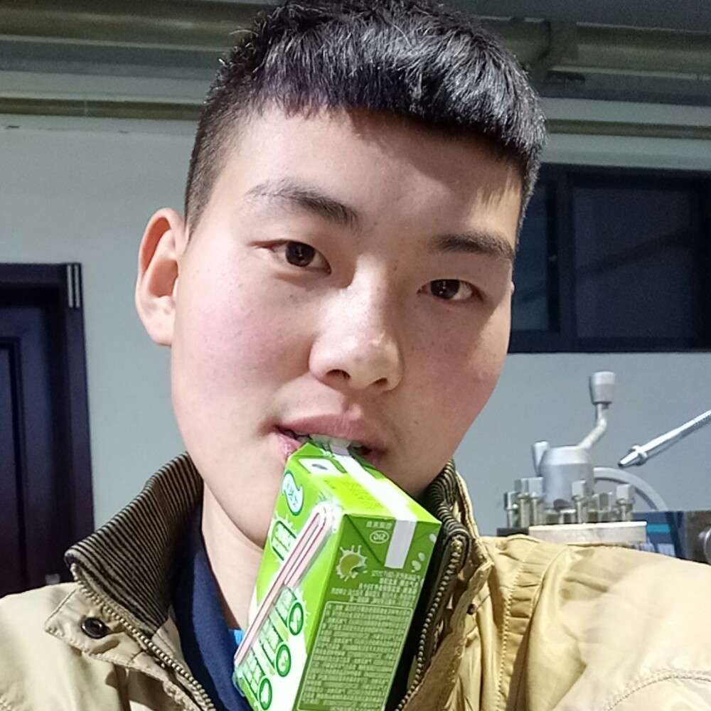 离歌扯优美的照片