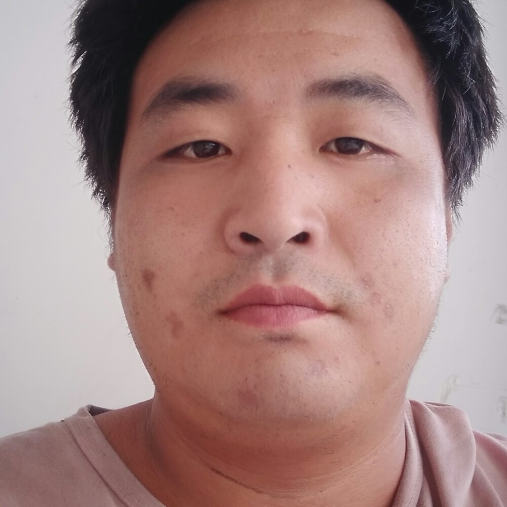 冷眸还仁爱的照片