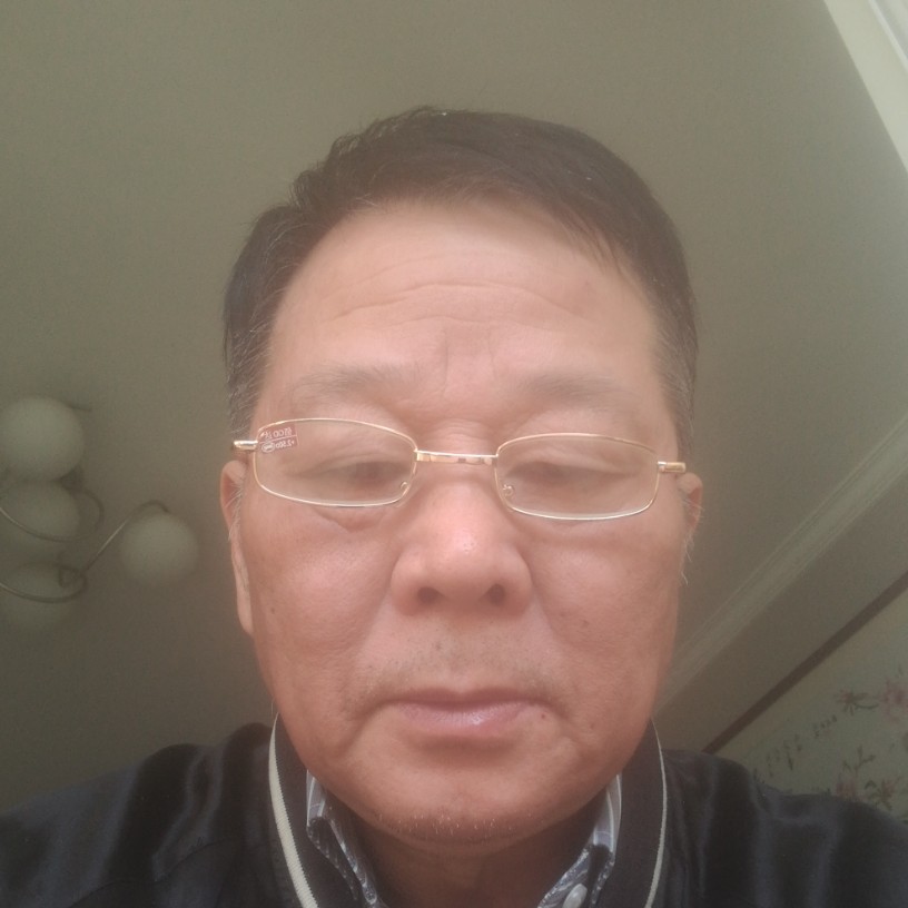 苹果笑电话阿富的照片