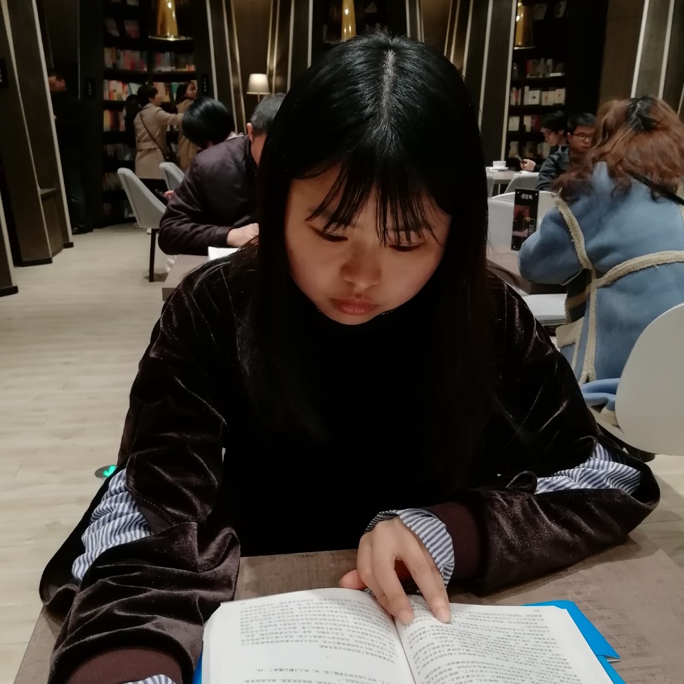 江映霜的照片