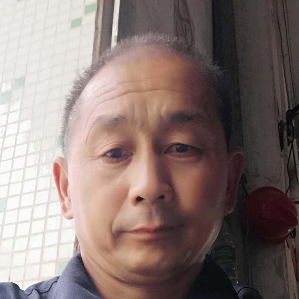 春华与精明的照片