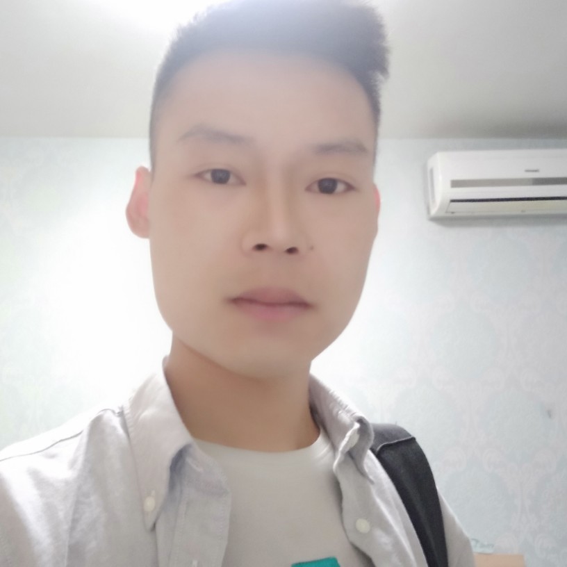 贪玩泪了水杯的照片