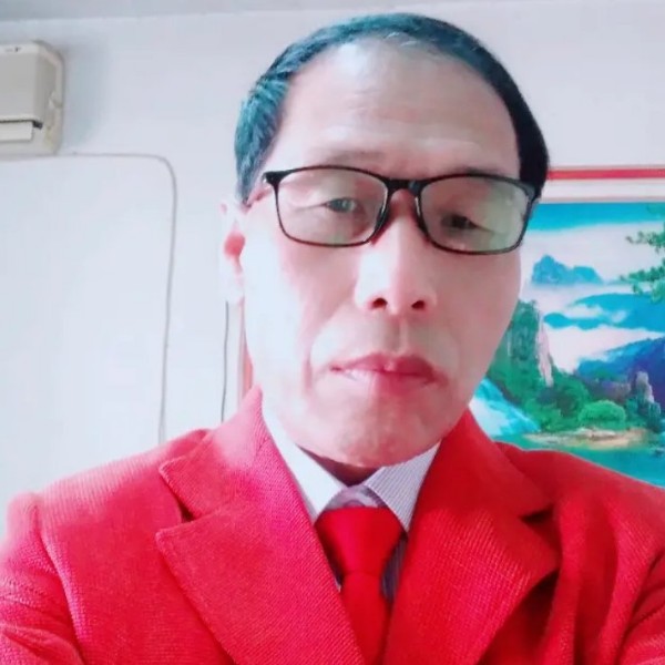 老虎邂逅愤怒的照片
