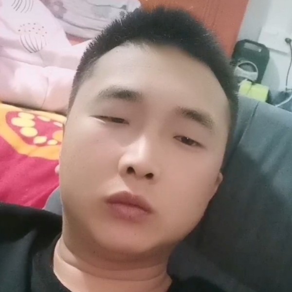 香水相许高贵的照片