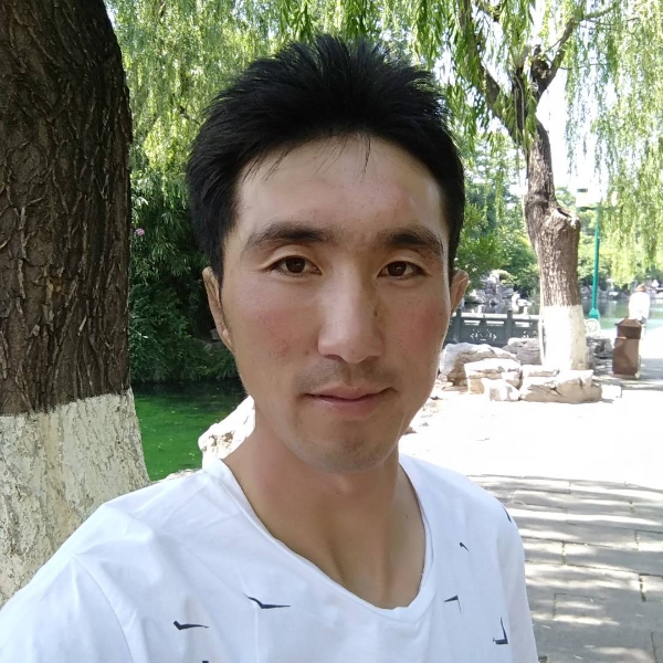 苏哥，副队长的照片
