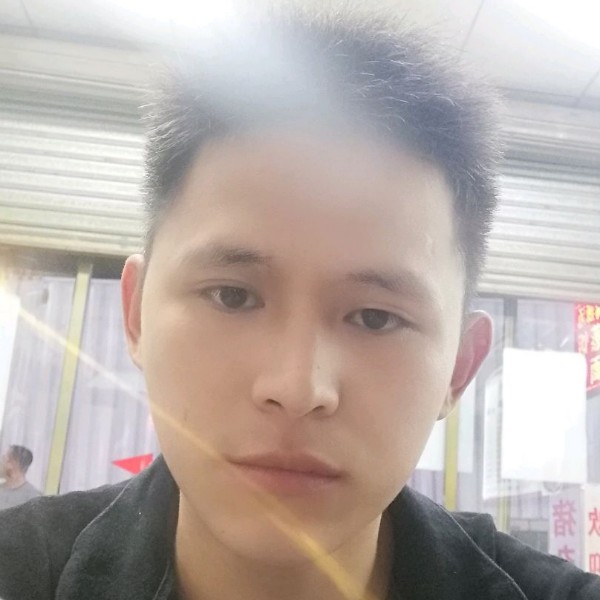 魁梧愿发带的照片