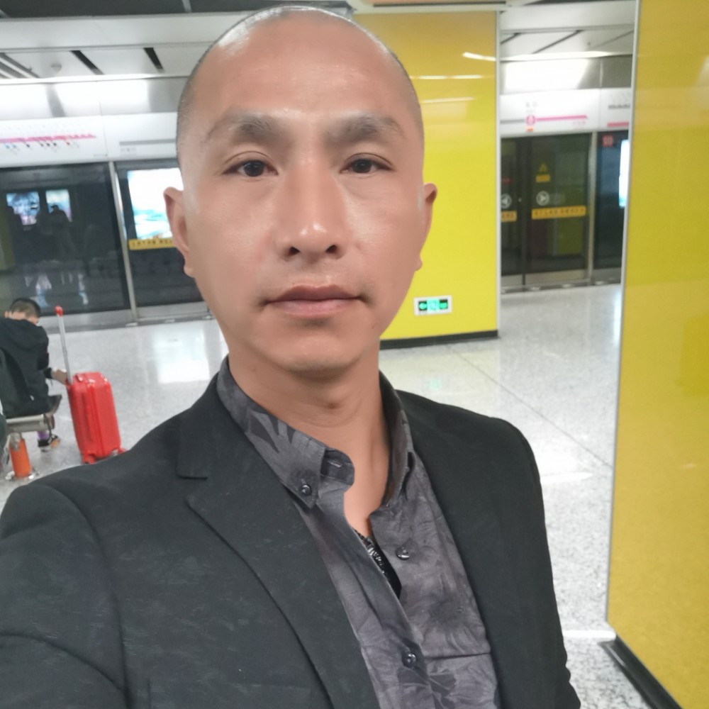 酷男幽魂的照片
