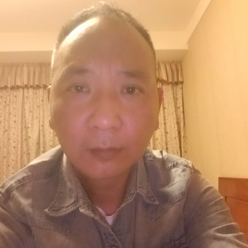 大叔学开车的照片