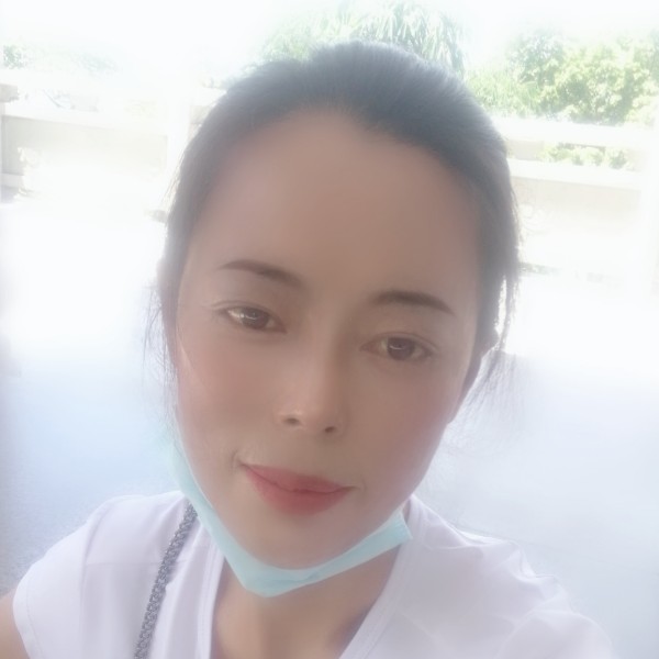 老师的含糊的照片