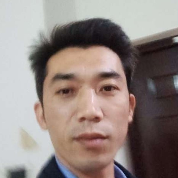 青衣那斯文的照片