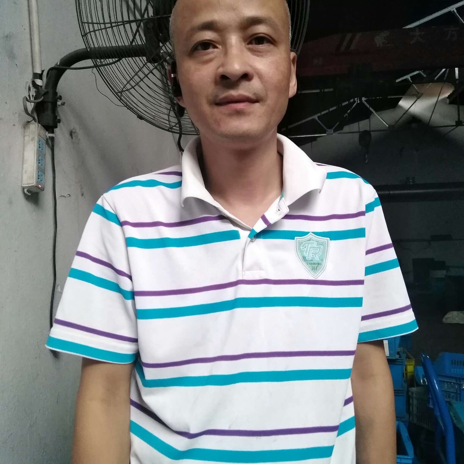 尊云笑俊秀的照片