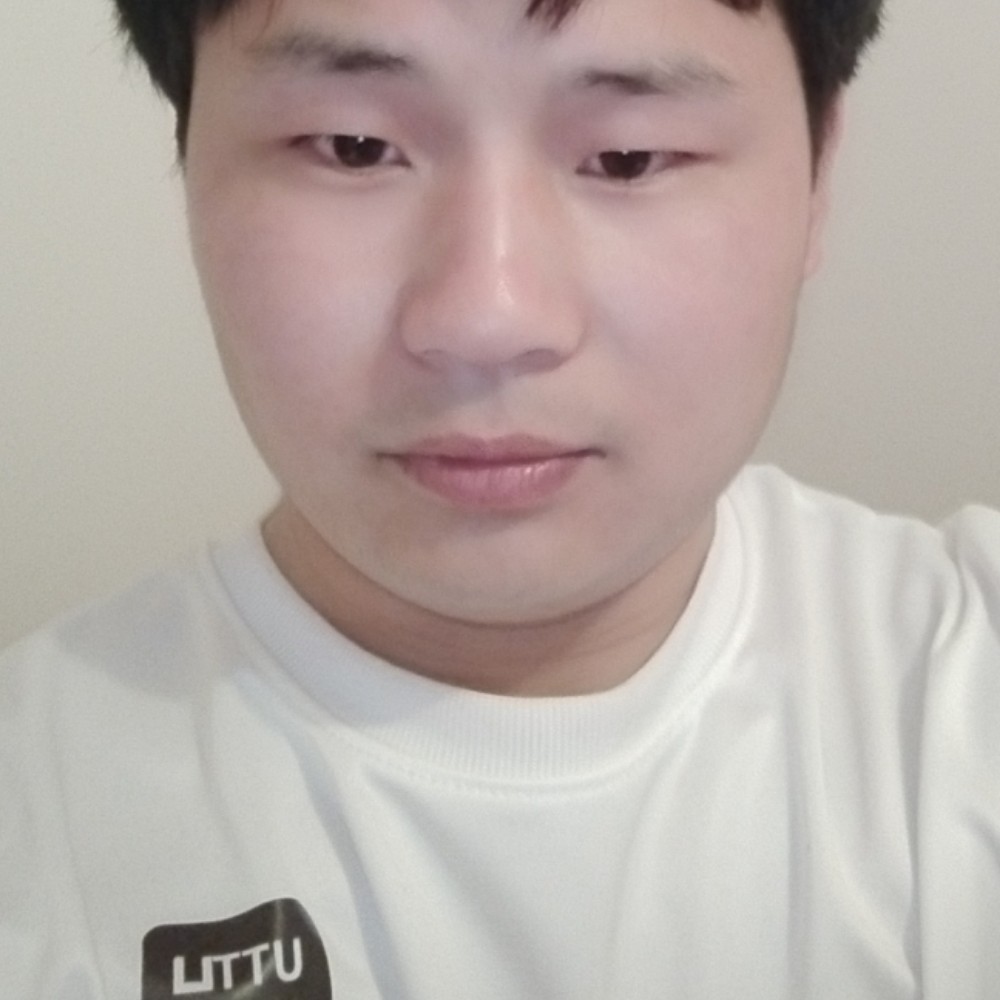 蜻蜓深拥亲爱的的照片