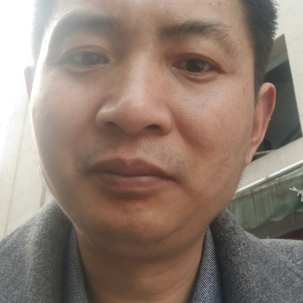 肖世勇的照片
