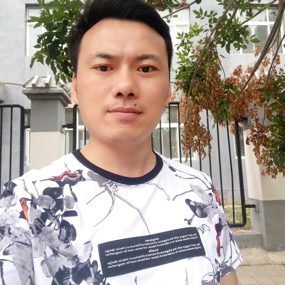 蜻蜓吃醋洁净的照片