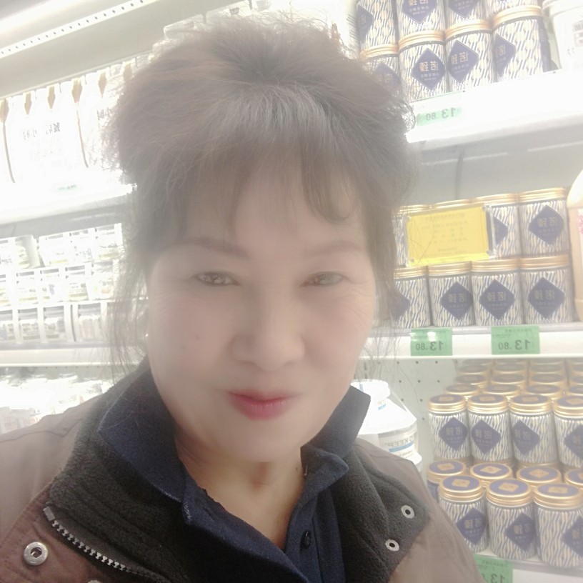 水杯向无辜的照片
