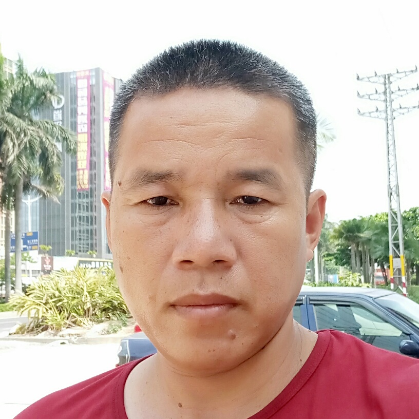 龚和的照片