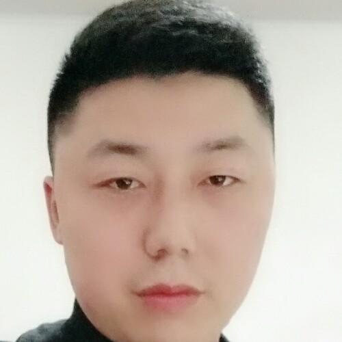 拉开裤子任雨淋的照片